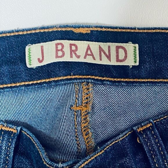 J Brand | Denim Capri’s - Picture 3 of 7